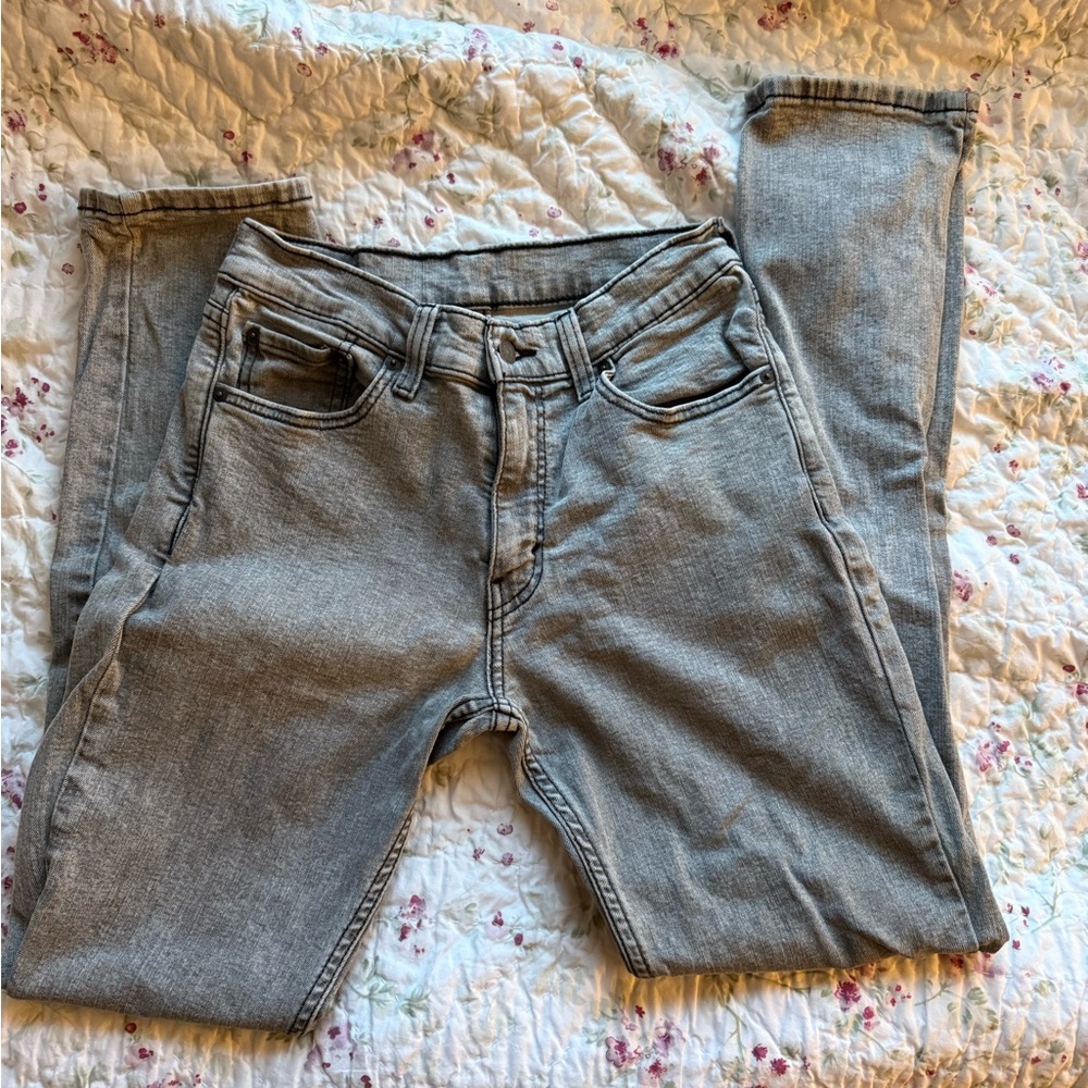 Levi's Jeans - Picture 2 of 3